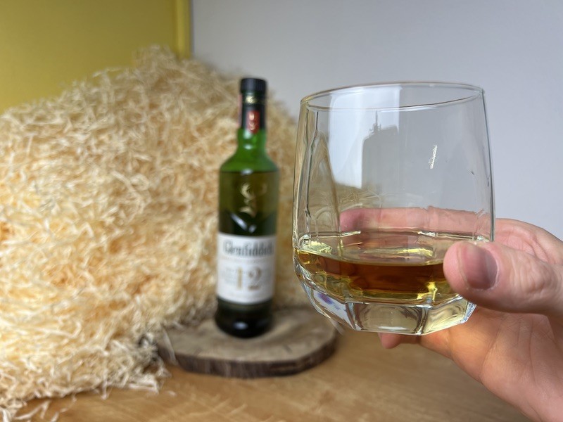whisky Glenfiddich 12 - farba, degustácia