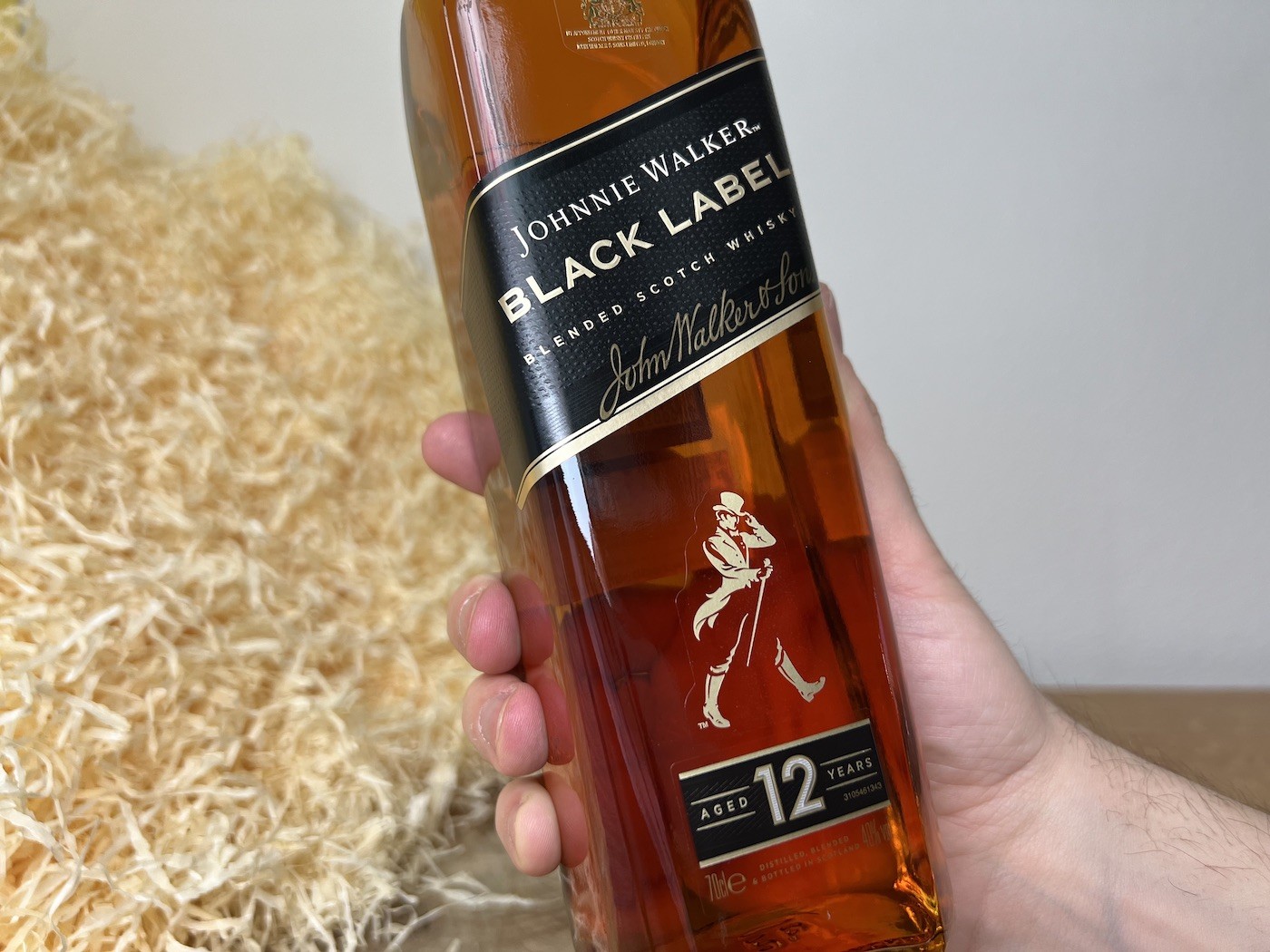 Johnnie Walker Black Label - detail na predok fľaše