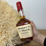 Maker's Mark Bourbon, tak trochu jemné pitie, ale fajn (za tú cenu)