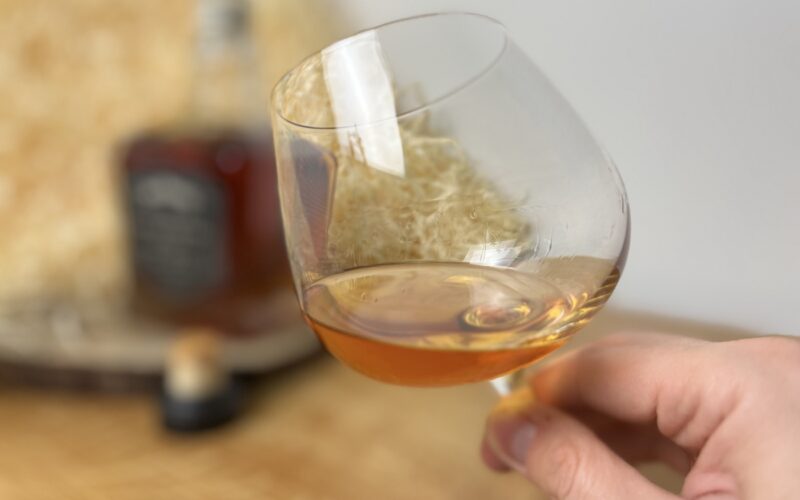 Jack Daniel's Single Barrel whisky v pohári detail