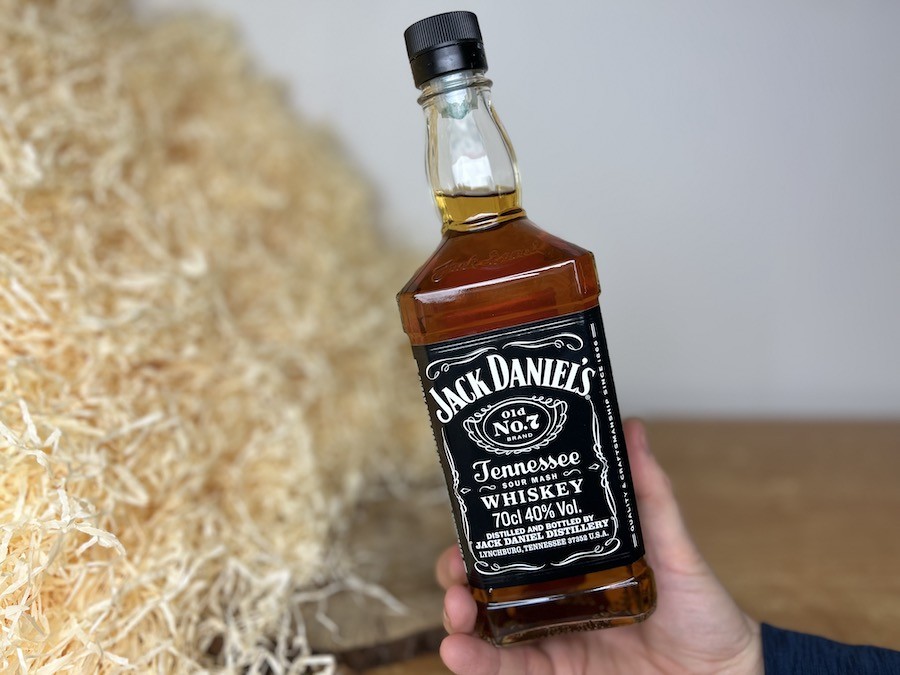 fľaša whisky Jack Daniel's Old N°. 7 fľaša