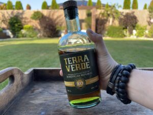 Terra Verde XO detail fľaše