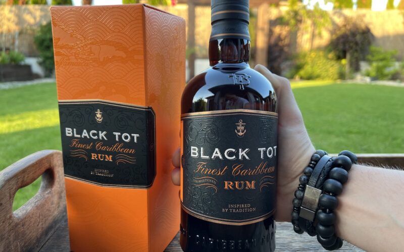 Black Tot Rum fľaša