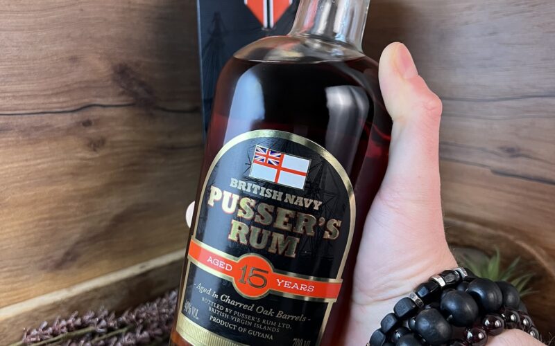 Pusser's Rum 15 fľaša detail