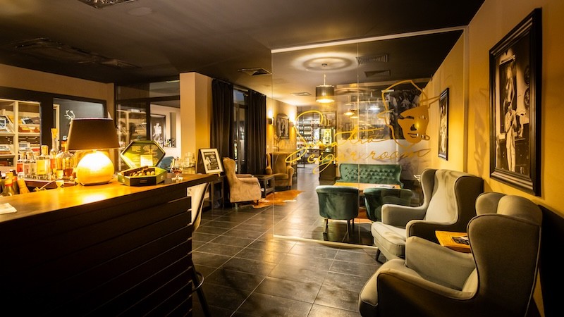 Sinatra Cigar Room Zvolen, ochutnávka rumov AlkoTip
